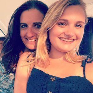 Meet your Posher, Valarie